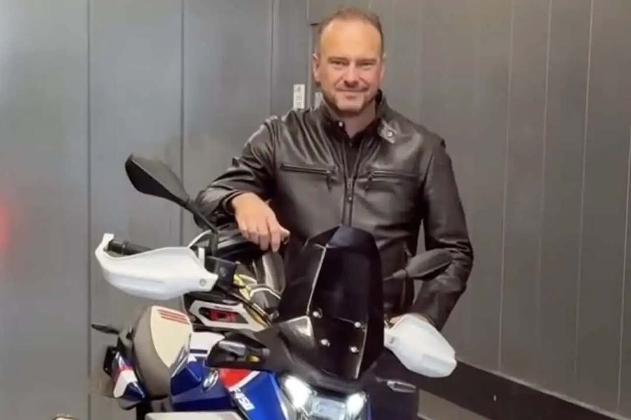 CEO da BMW Motorrad revela nova F 450 GS antes da hora