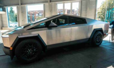 Executivos da Tesla responsáveis pelos programas Cybertruck e Model Y pedem demissão