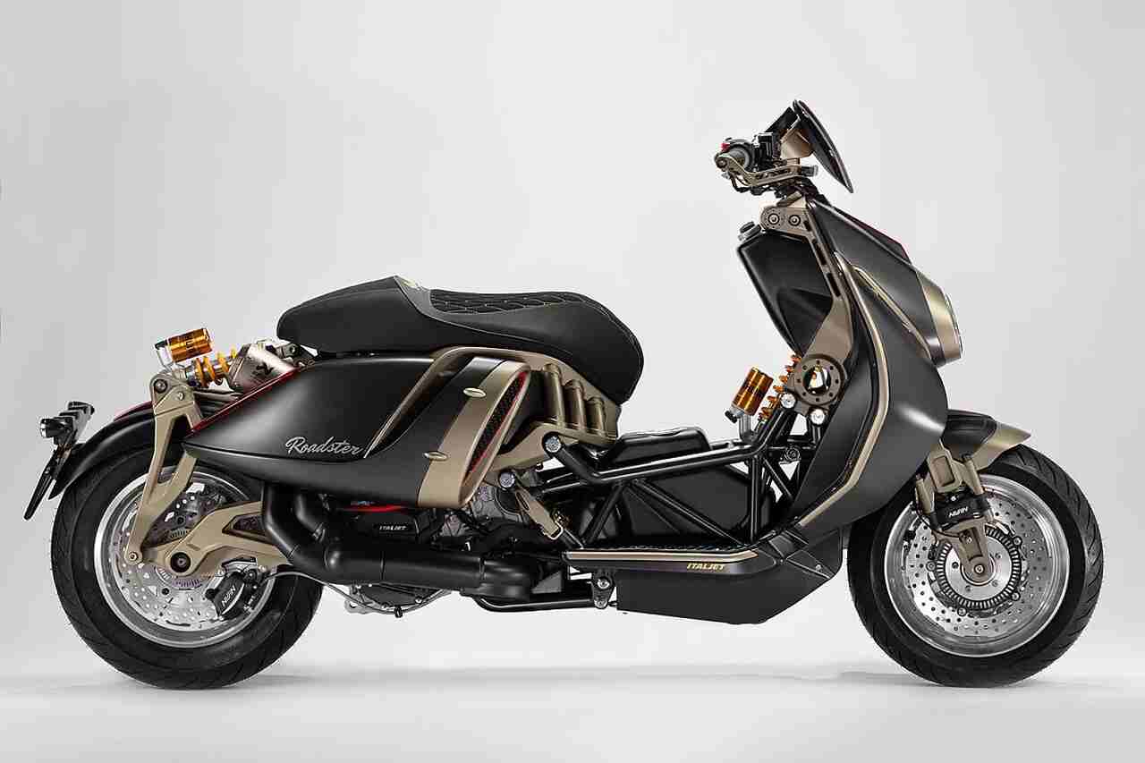 Italjet launches Roadster 400, a scooter that pushes the limits of boldness