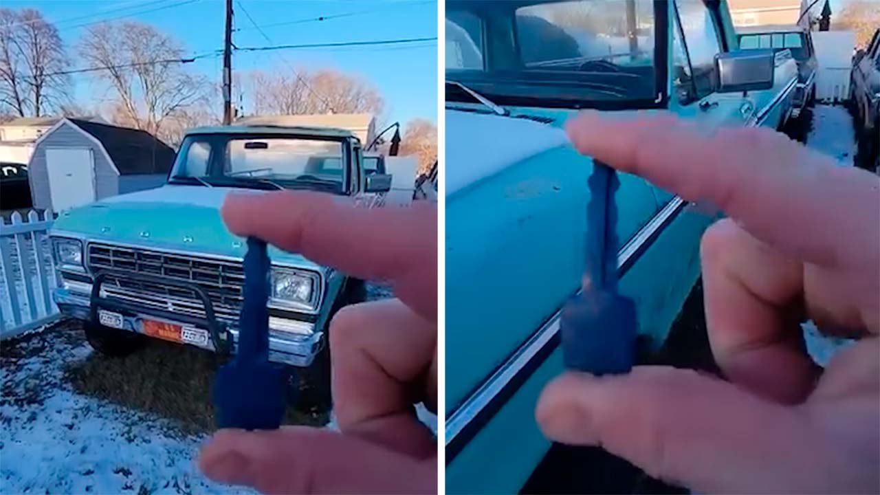 Vídeo: Dono de antiga caminhonete Ford demonstra funcionamento de chave reserva de plástico. Istagram @dentsidedepot