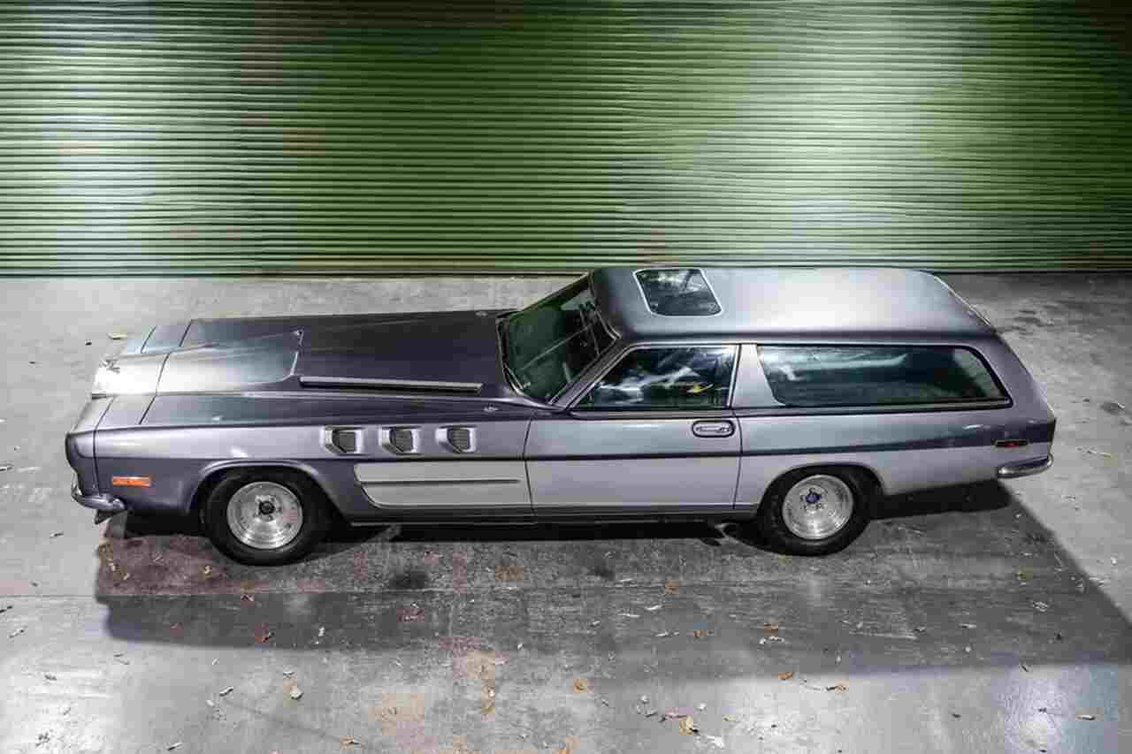 Rolls-Royce Merlin with 27-liter V-12 engine goes up for auction in the United Kingdom