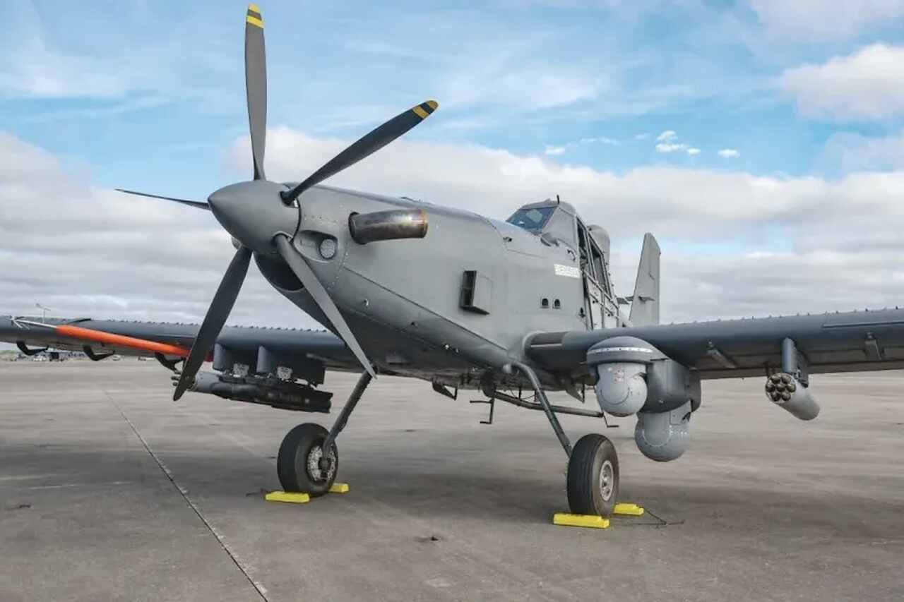 Novo avião da Força Aérea dos EUA possui uma mira de fuzil padrão instalada em seu cockpit