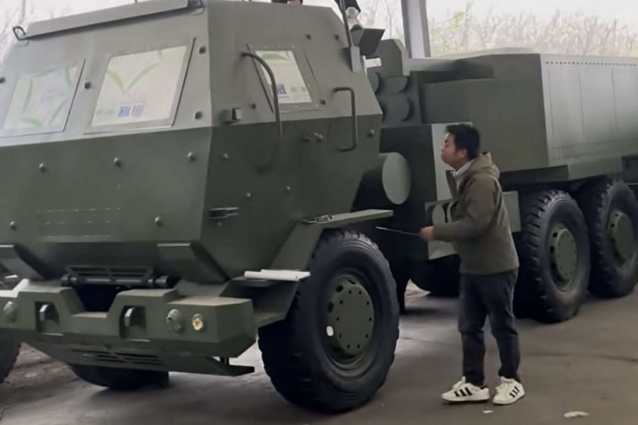 China constrói réplicas de armas taiwanesas em tamanho real para treinamento de ataques
