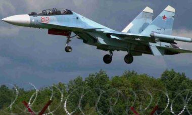 Ucrânia afirma ter destruído 2 caças russos em ataque a base aérea de Lipetsk
