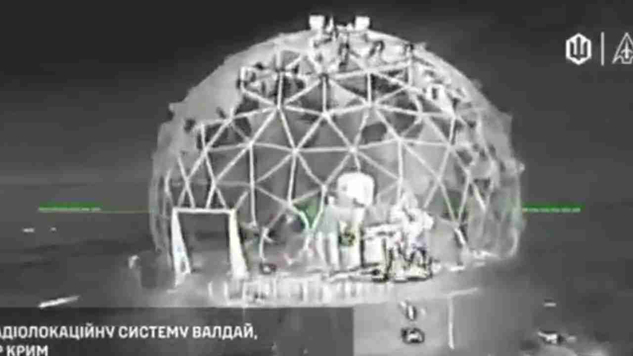 Ukraine zerstört russisches Valdai-Antidrohnenradar bei Angriff auf die Krim