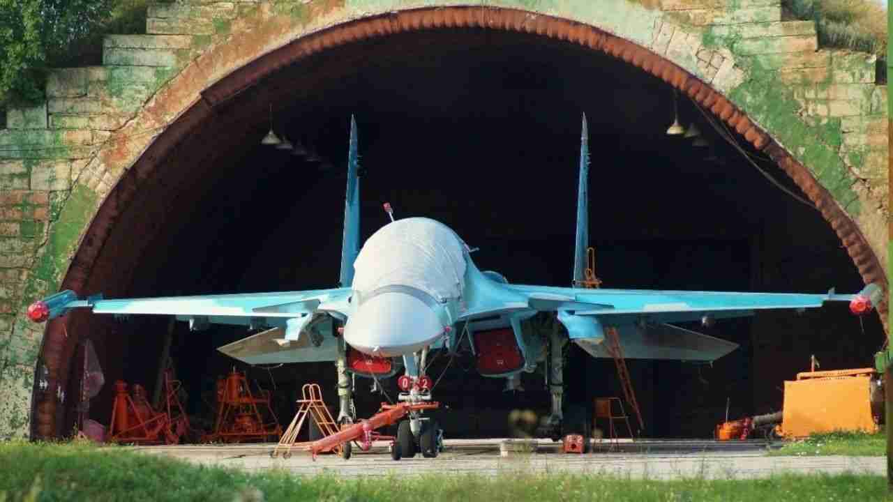 Ejeção acidental mata 2 militares russos em base aérea e reacende alerta de falhas