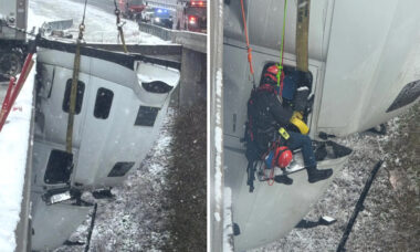 Motorista é resgatado após ficar com o caminhão pendurado a 30 metros de altura em rodovia nos EUA