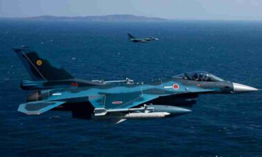 Japão mobiliza 16 caças F-2 com 64 mísseis antinavio em resposta à China
