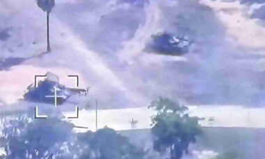 Tanques Oplot-T tailandeses entram em ação pela 1ª vez em operação no Camboja