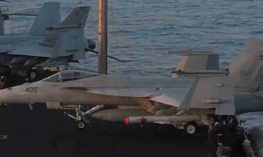 Super Hornet surpreende com uso do SLAM-ER em ataque no Iêmen