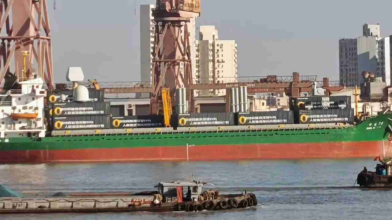 Kina avdekker lasteskip med 60 missilramper og styrker sin maritime strategi