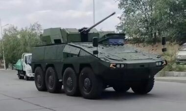 China constrói sua própria versão do veículo alemão Boxer