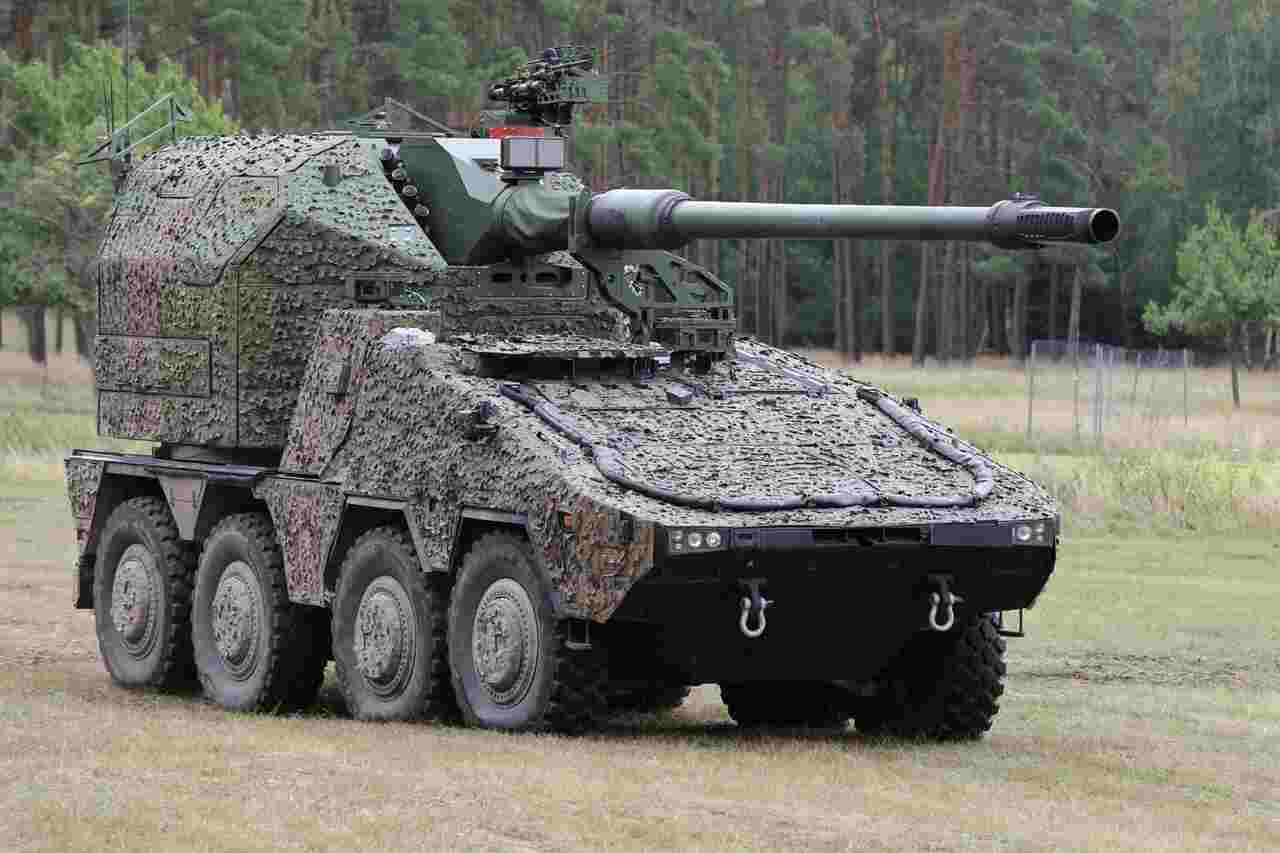 Germany orders its first 84 RCH155 wheeled howitzers