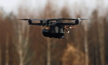 Finlândia entrega drones FPV Zeus para a Ucrânia
