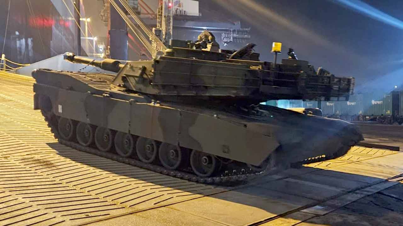 Abrams M1A2 SEPv3. X @AgencjaUzbr