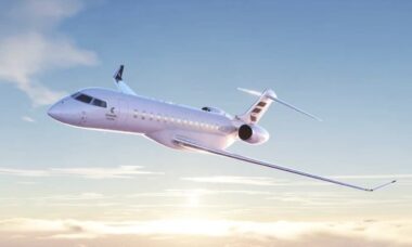 Jato civil mais rápido do mundo, Bombardier Global 8000, entra em serviço