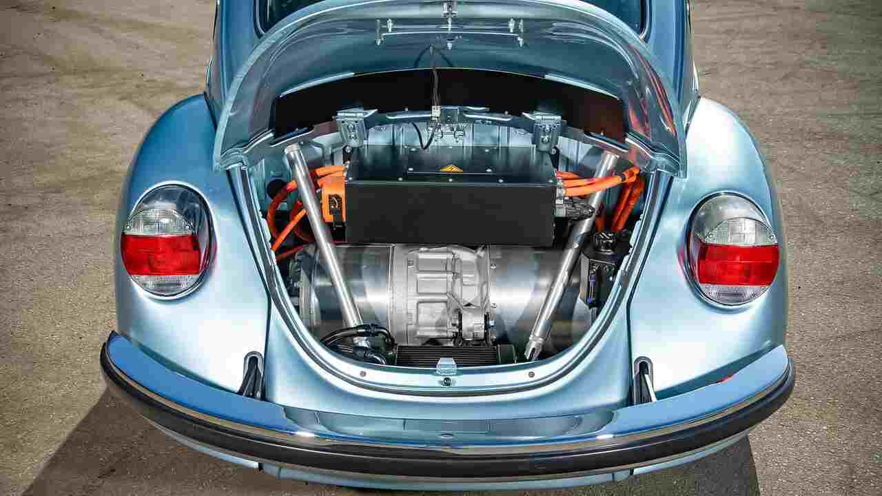 Scopri le modifiche che hanno conferito 600 CV di potenza a questo Volkswagen Maggiolino