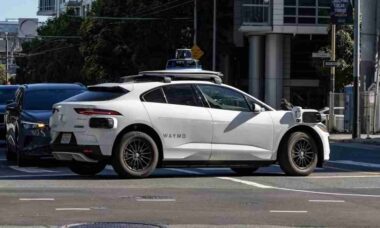 Apagão em São Francisco faz táxis autônomos da Waymo "surtarem"