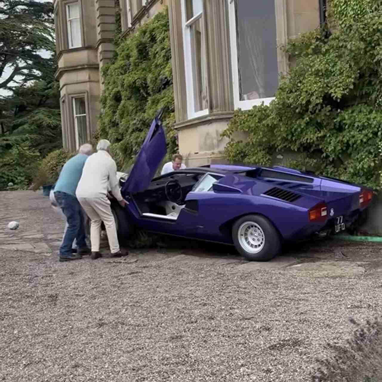 Mystery: 1977 Lamborghini Countach Drives Itself in Scottish Castle