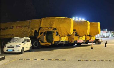 China disfarça lançadores de mísseis nucleares como guindastes civis para ocultar ICBMs. Fotos: Weibo | Telegram @china3army