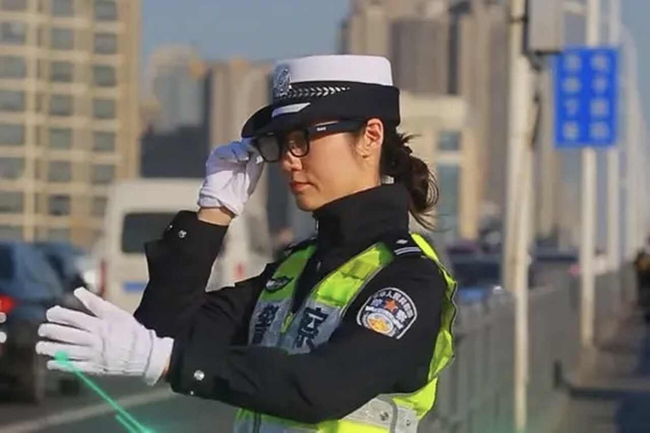 Chinese police integrate AI glasses that identify offenders in seconds