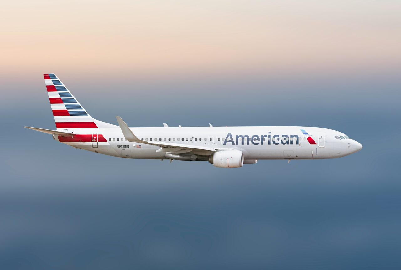 American Airlines pilot leaves netizens stunned after showing his paycheck