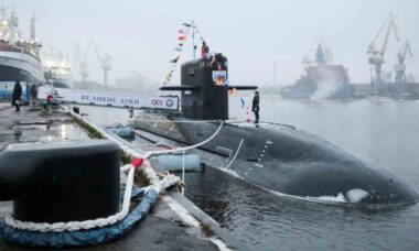 Submarino Velikiye Luki. Foto: Marinha da Federação Russa