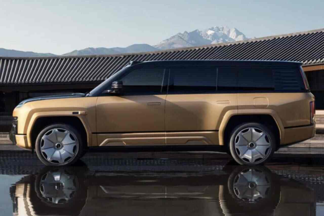 BYD derruba árvore de duas toneladas para comprovar durabilidade de seu novo SUV