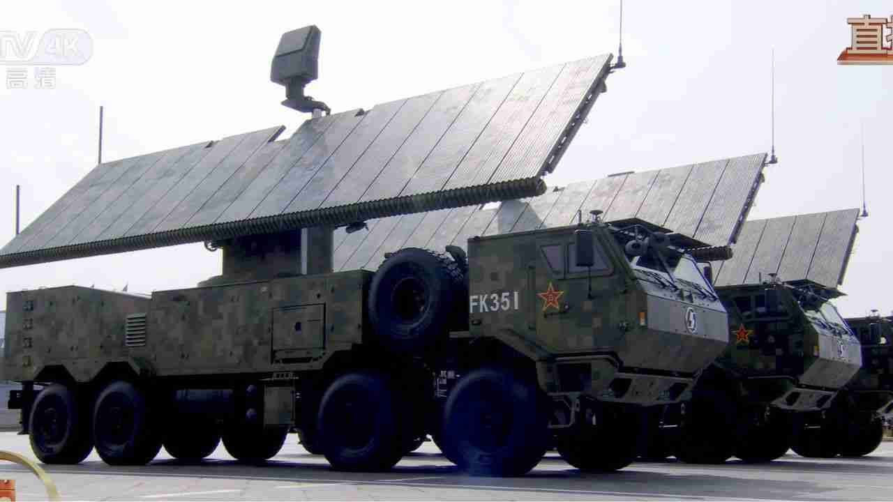 China stellt Mikrowellenwaffe vor, die Drohnenschwärme in 3 km Entfernung neutralisiert