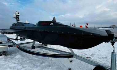 Letônia envia drone naval FOG à Ucrânia para reforçar vigilância marítima
