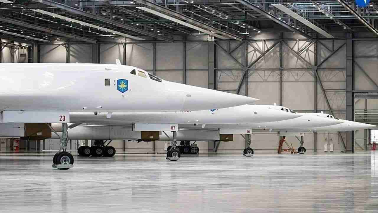 Rusland ontvangt 2 strategische bommenwerpers Tu-160M na jaren van vertraging in het programma
