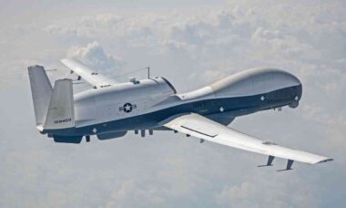 EUA usam drone MQ-4C Triton em missão de vigilância no Caribe perto da Venezuela