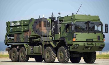Alemanha transfere nove sistemas de defesa aérea IRIS-T para a Ucrânia