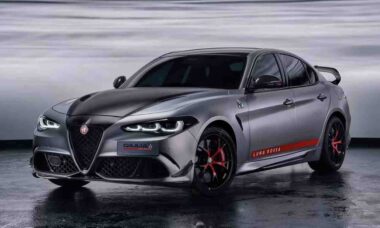 Alfa Romeo homenageia Luna Rossa em edição especial do Giulia