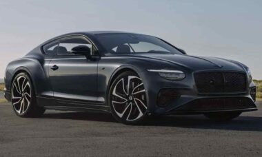 Bentley apresenta versão híbrida e mais poderosa do Continental GT