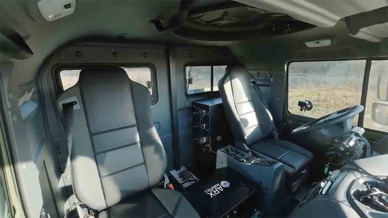 ARX Robotics en Daimler Truck presenteren onbemande militaire logistieke platform. Foto: LinkedIn ARX Robotics