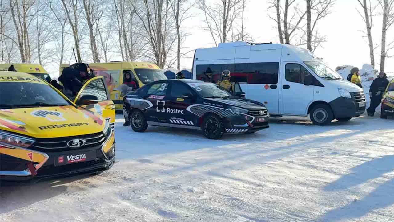 Race of Champions udržuje 30letou tradici závodů na ledě v regionu Samara. Foto: Rostec, Telegram @rostecru