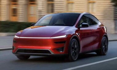Veículos elétricos superam as vendas de carros a gasolina na Europa pela primeira vez
