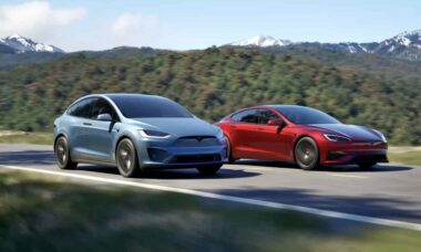 Tesla descontinua os veículos Model X e Model S para focar em tecnologia robótica