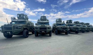 UkrArmoTech fornece 402 veículos blindados às Forças Armadas da Ucrânia