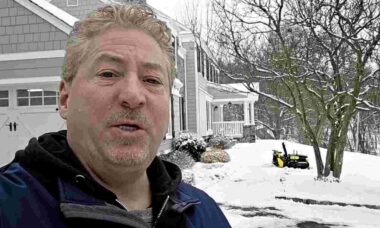 Vídeo: Homem chama a atenção após mostrar robô limpador de neve trabalhando durante nevasca