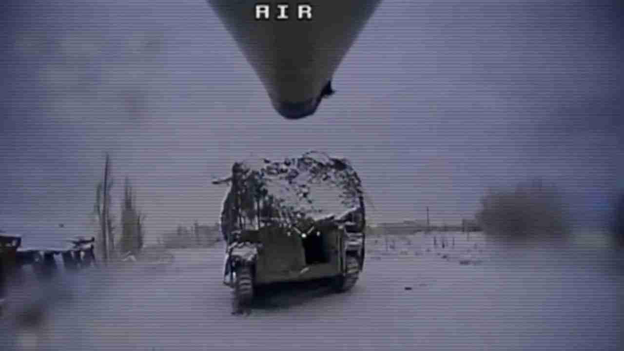 ウクライナ、クピャンスク近郊でロシアの機械化攻撃をドローンで撃退し15台の車両を破壊
