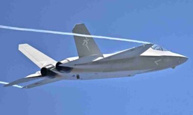 J-35: China enfrenta disputa global para vender caça de 5ª geração