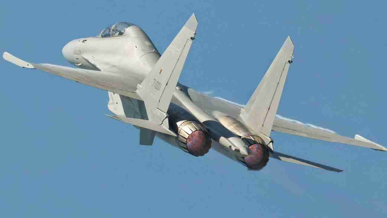 중국, J-16 레이더를 800미터 거리에서 외국 스텔스 전투기와 로킹, PLA Daily 보도