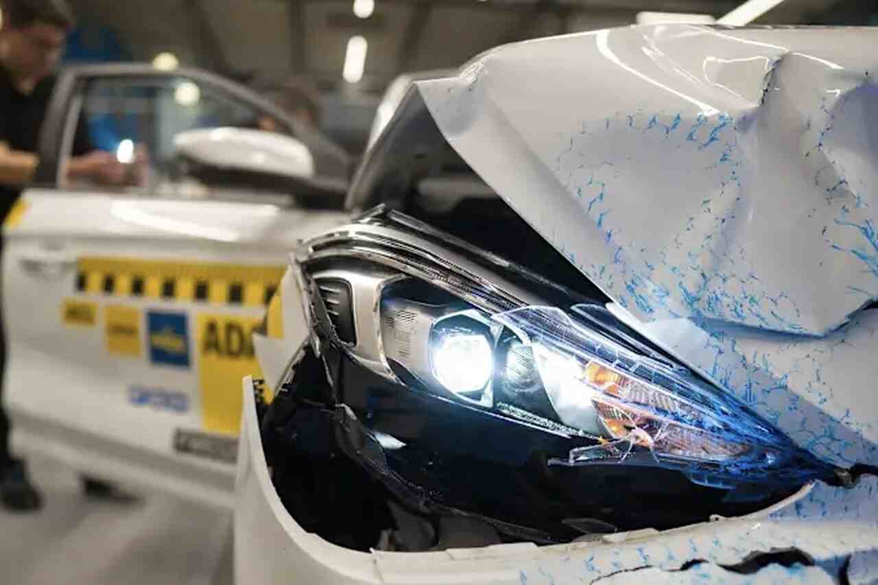 Teste mostra que impactos a 35 km/h podem causar mais danos do que a 50 km/h