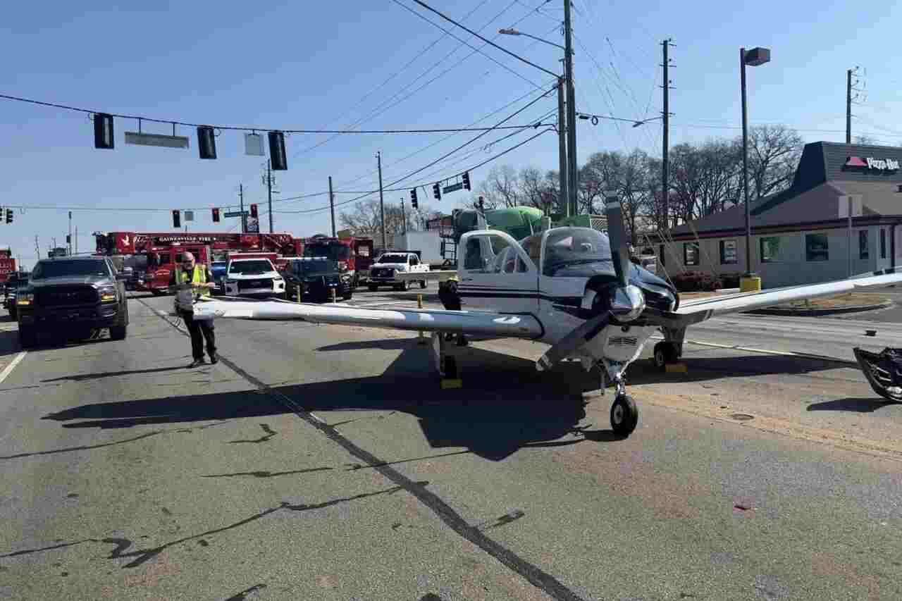 Plane Hits Three Cars During Emergency Landing on U.S. Road