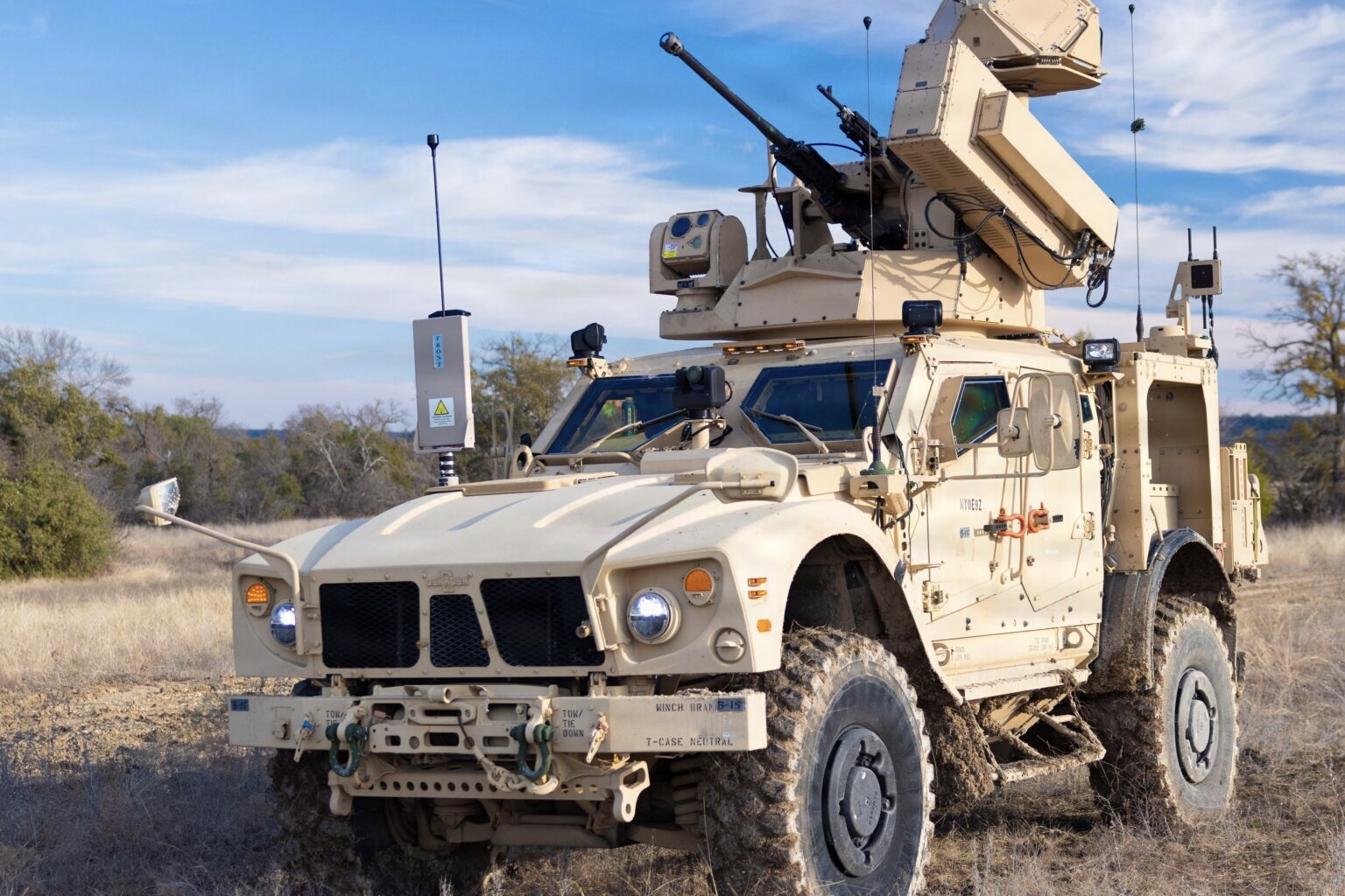 Exército dos EUA testa sistemas antidrones durante demonstração no Texas