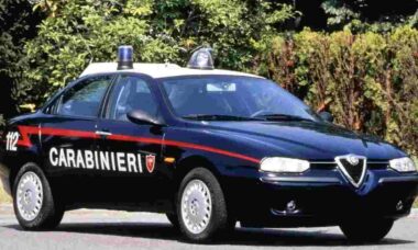 Confira as viaturas Alfa Romeo dos Carabinieri, polícia de elite da Itália