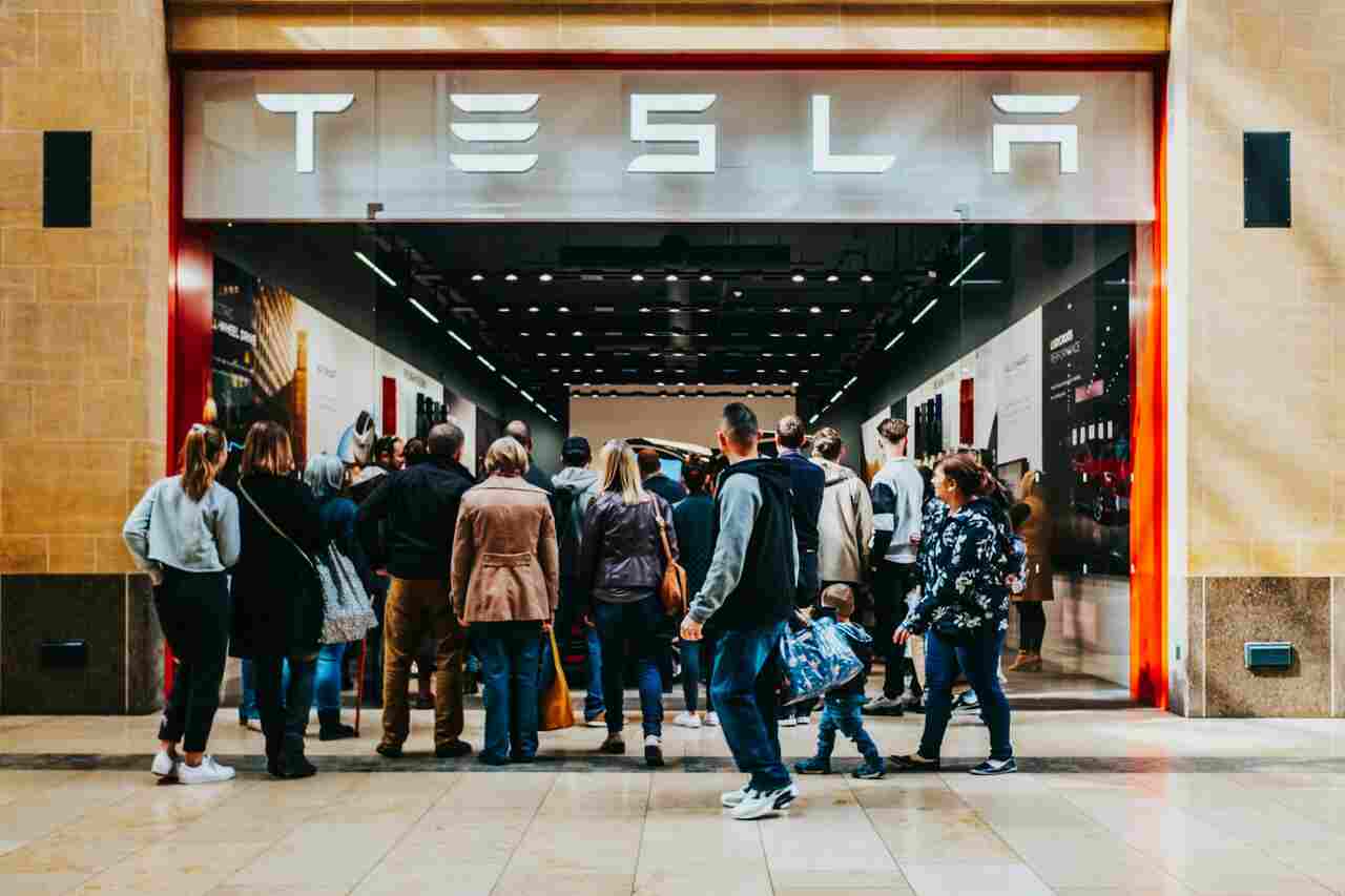 Tesla wird wegen Mordes verklagt, nachdem ein Todesfall durch einen Fehler bei den elektrischen Türgriffen verursacht wurde