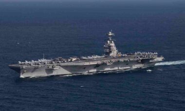 USS Gerald R. Ford está enfrentando problemas no sistema de esgoto